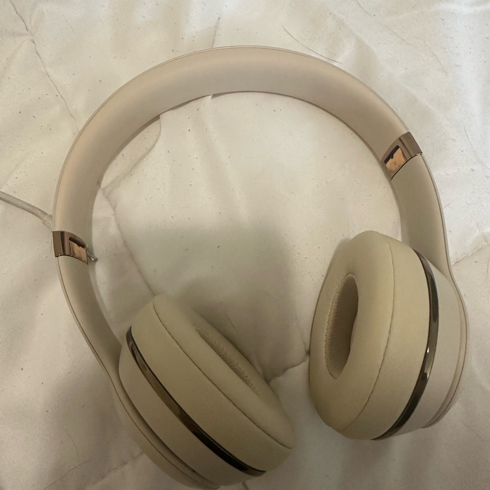 Beats Solo 3 Headphone